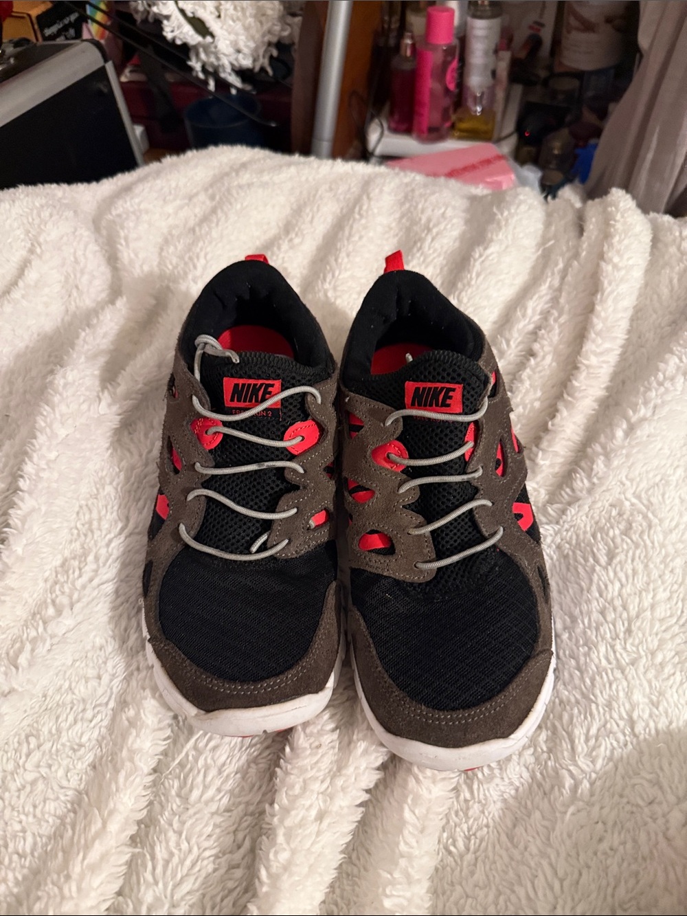Nike Kids Black, Brown & Red Athletic Sneakers